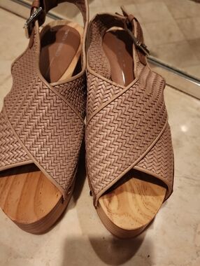 INTENTIONALLY BLANK Woven Open-Toe Wedge Sandals — Taupe